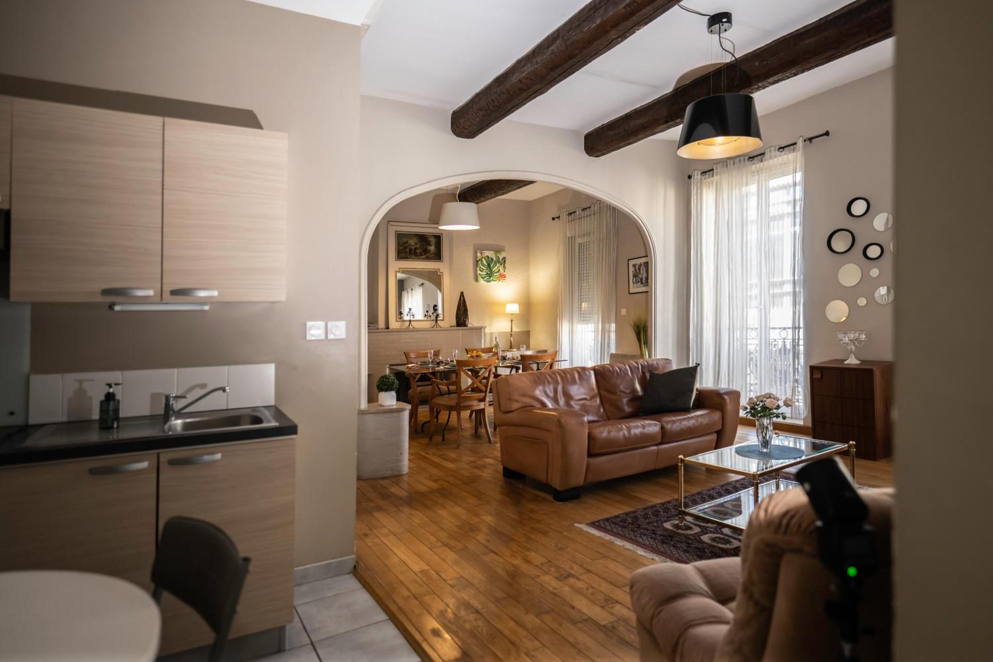 "Air D'Antan"-Meuble De Tourisme 3 Etoiles -Residence "Les Logis De Beziers"-Garage Optionnel-Coeur De Ville-Plages A 16Km ! Luaran gambar