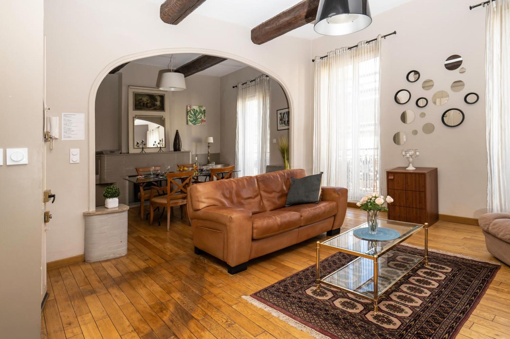 "Air D'Antan"-Meuble De Tourisme 3 Etoiles -Residence "Les Logis De Beziers"-Garage Optionnel-Coeur De Ville-Plages A 16Km ! Luaran gambar